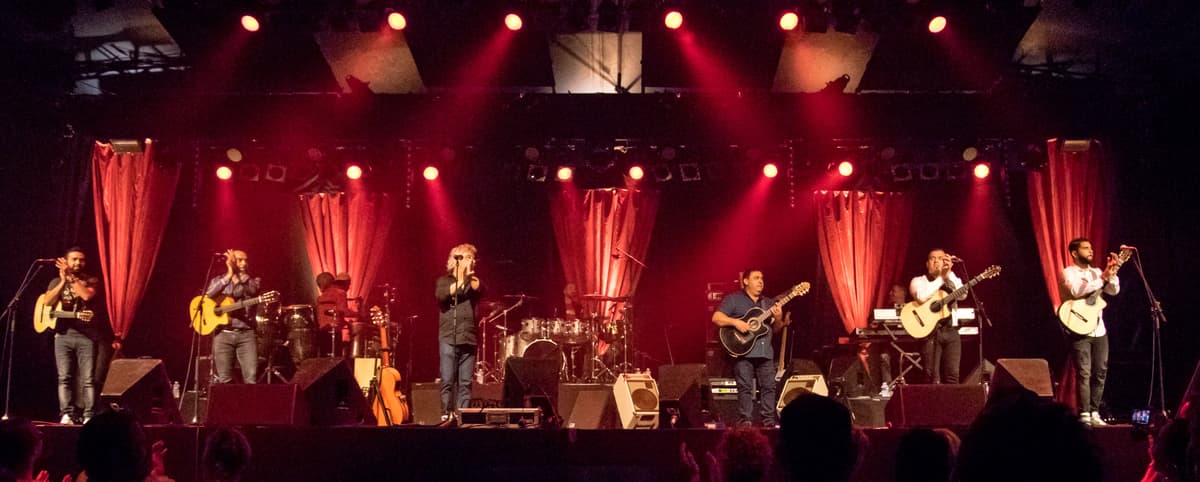 GIPSY KINGS Featuring NICOLAS REYES
