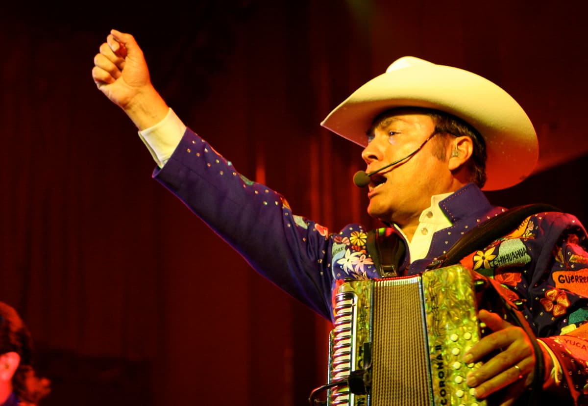 Los Tigres Del Norte: Los Tigres Del Mundo